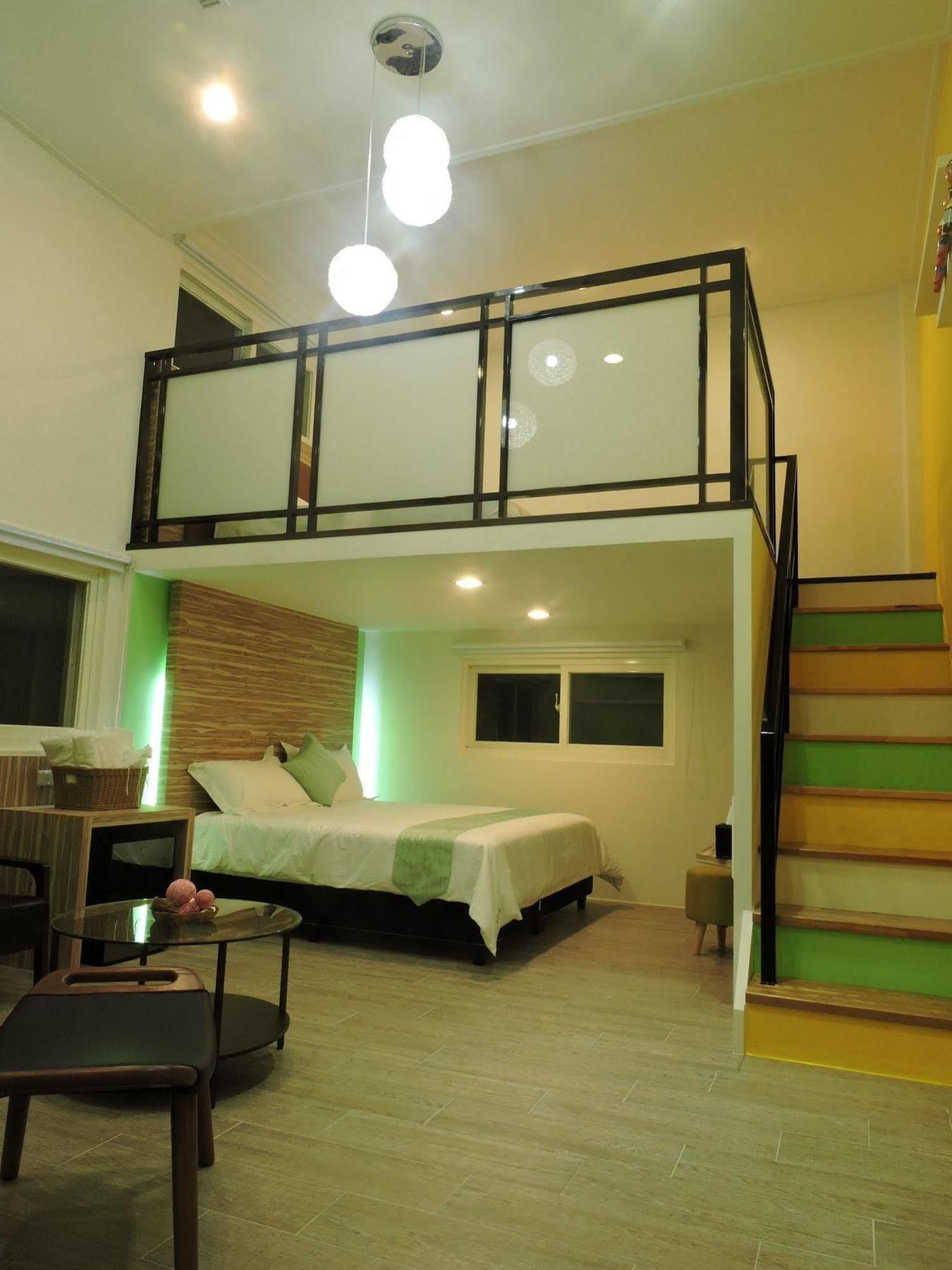 Cape Eluanbi Tiffany Homestay מראה חיצוני תמונה
